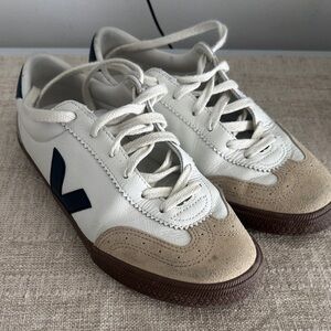 Veja Wms Volley leather/ suede Sneakers